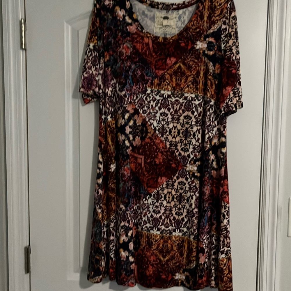 Cupio abstract print, knee length dress.